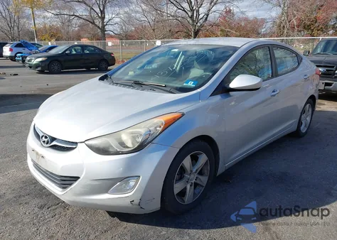 2013 Hyundai Elantra Gls/Limited from USA, damaged, VIN KMHDH4AE5DU578665